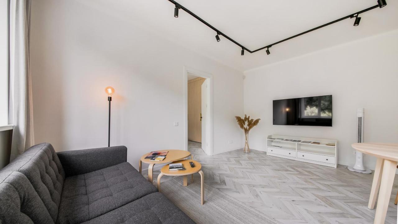 Central Apartment In Architectural Street 카우나스 외부 사진